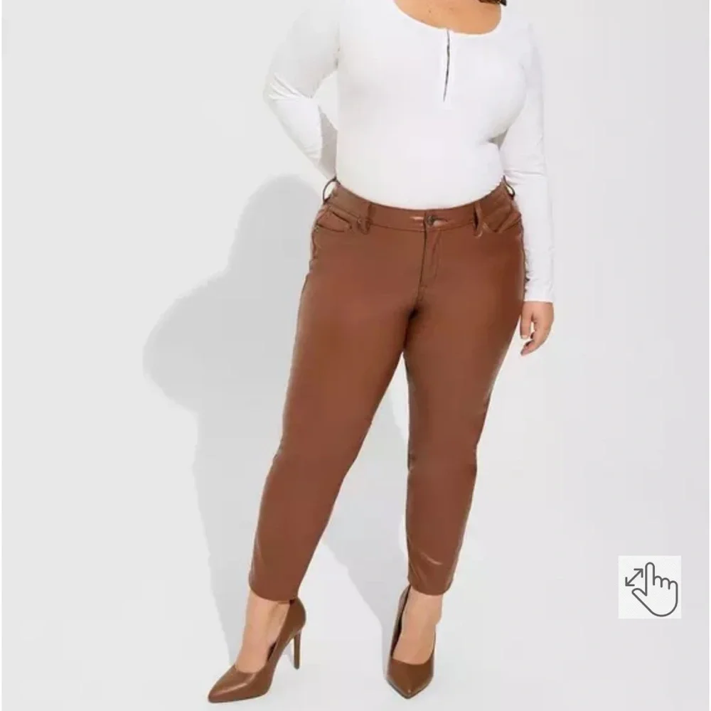 Torrid Perfect Skinny Faux Leather Mid Rise Pant in Color Rootbeer size 16R
